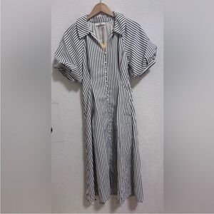 Entro Monochrome Striped Midi Dress